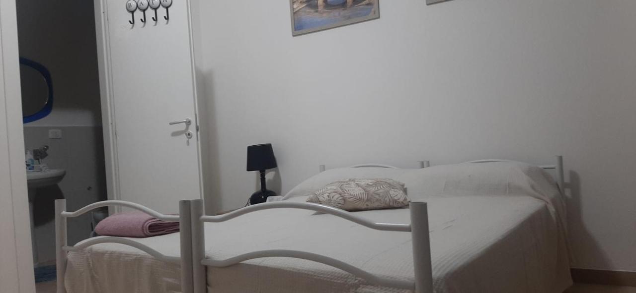 Pensión Corneliaguesthouse